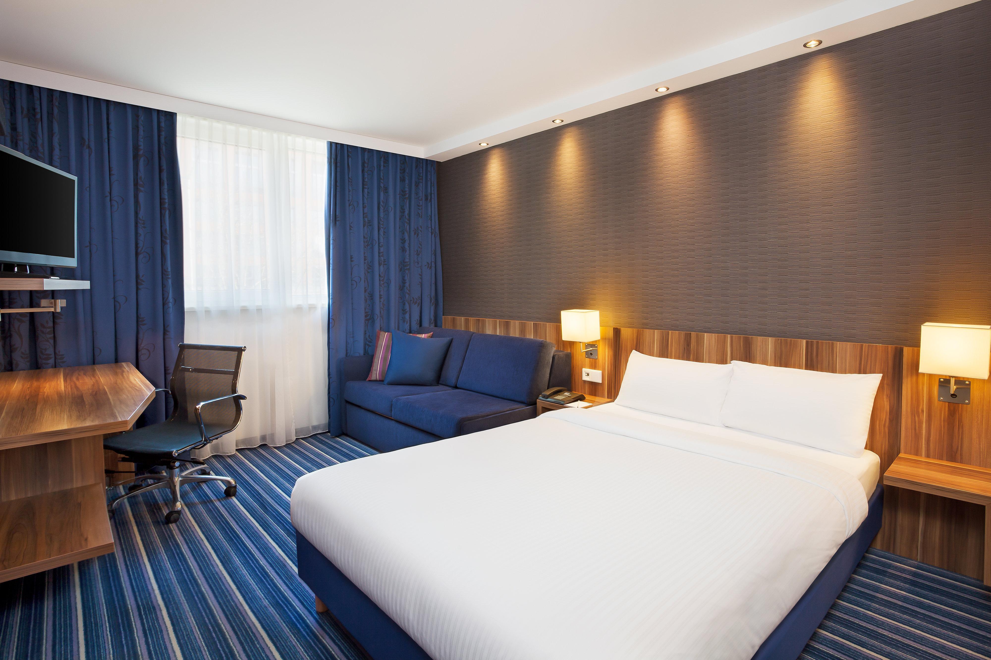 Holiday Inn Express Augsburg, An Ihg Hotel Zewnętrze zdjęcie