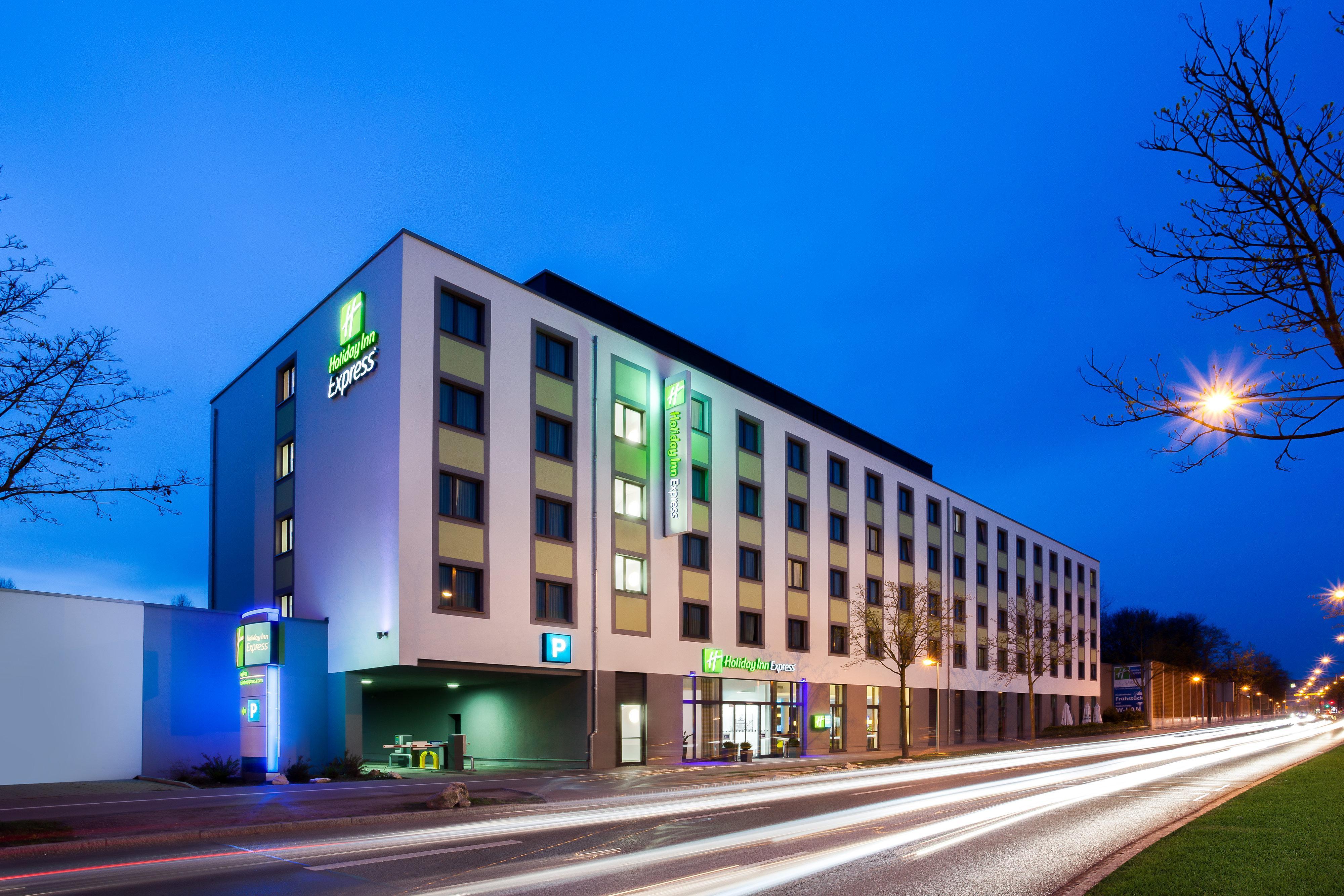 Holiday Inn Express Augsburg, An Ihg Hotel Zewnętrze zdjęcie