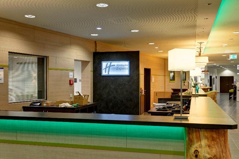 Holiday Inn Express Augsburg, An Ihg Hotel Zewnętrze zdjęcie